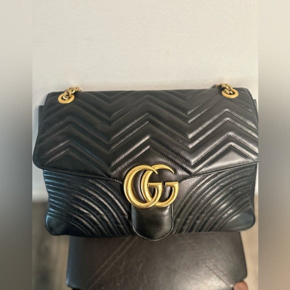 Large Gucci Marmont Bag - Picture 5 of 13